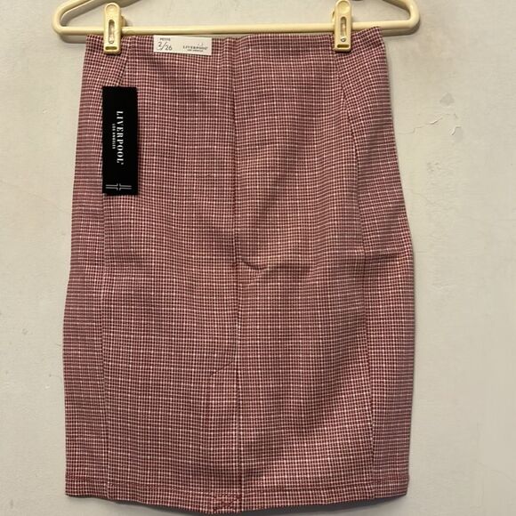 Liverpool burgundy white small checked pull on skirt Size 2 P New - Picture 6 of 9
